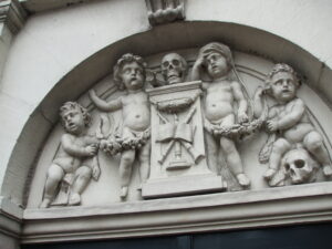 Cherubs & Skulls